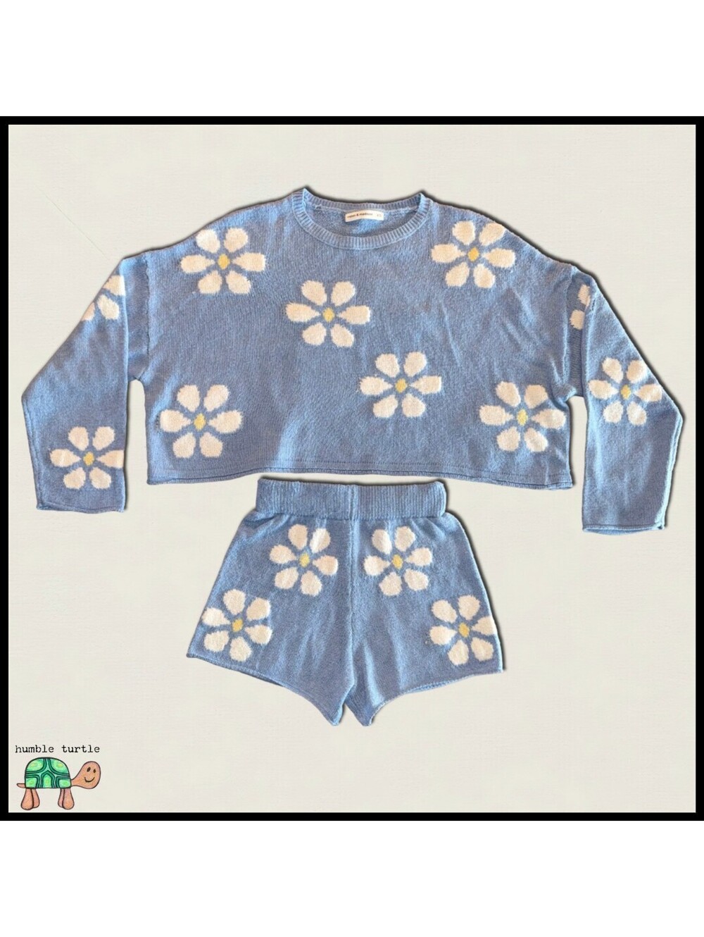 Moon & Madison Blue Daisy Knit Sweater and Shorts Set | XS | EUC